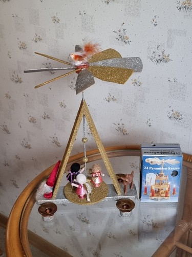 Weihnachtspyramide 32x22cm