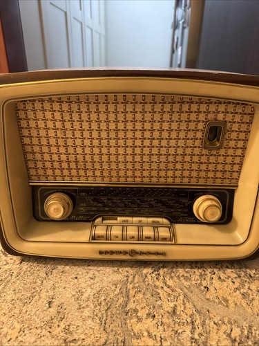 Loewe opta radio antik - loewe,
