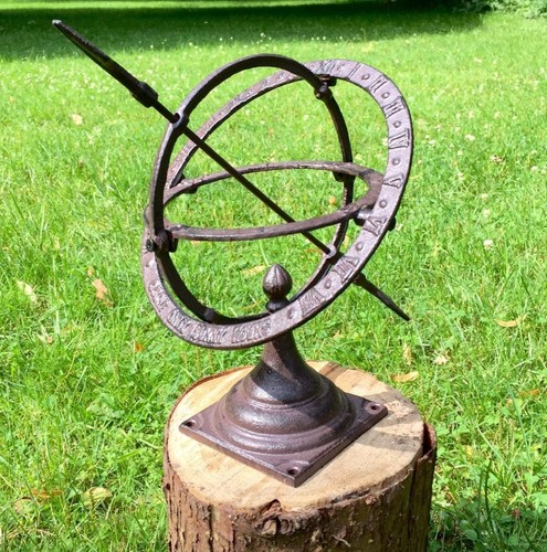 Kleine sonnenuhr als - sonnenuhr, hübsche