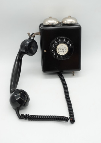Wandtelefon mit wählscheibe - wandtelefon,