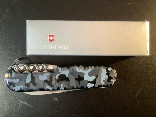 Victorinox huntsman - victorinox,