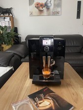 Jura Impressa F8 Kaffeevollautomat mit Profi Auto Cappuccinatore