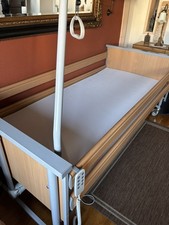 Neuwertiges elektrisches