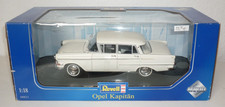 Revell 08821 - Modellauto 1:18, Oldtimer *OPEL KAPITÄN" , weiß -  in OVP