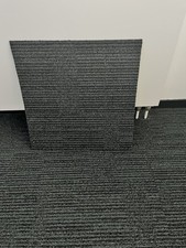 Objektteppichboden (Fliesen) Interface Grauschwarz, 50x50cm ca. 300 qm