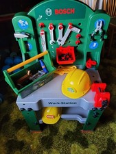 Theo Klein Bosch Werkbank - Grün mit extra Werkzeugkoffer