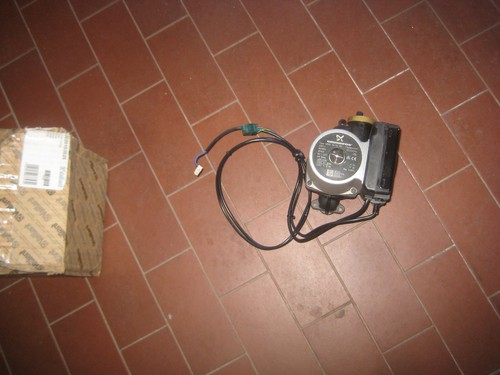 Vaillant pumpe 0020153825 - 0020153825, zu