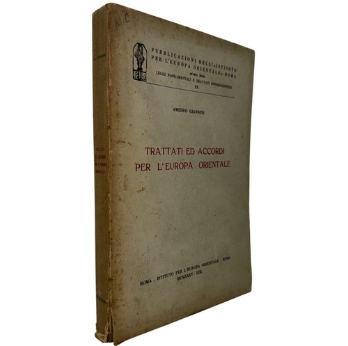 Historisches buch verträge - buch,