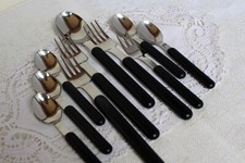 MONO Oval  Besteck  10tlg schwarze Kunststoffgriffe