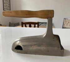 Schmiedeeisernes  Antikes Bügeleisen Gasbügeleisen Plätteisen Historisch Um 1900