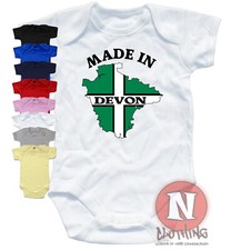 Made in Devon Babygrow Babyanzug tolles Geschenkweste West Country Devonshire Stolz