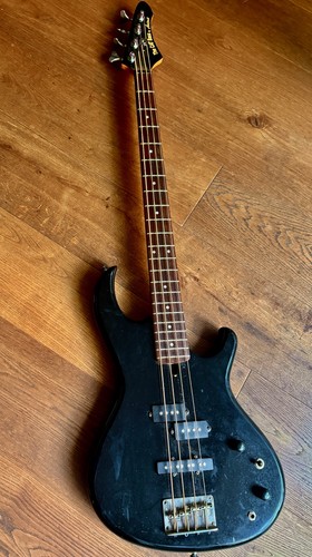 Bass gitarre aria pro - ,,