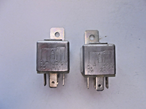 Relais 12v universal - relais,