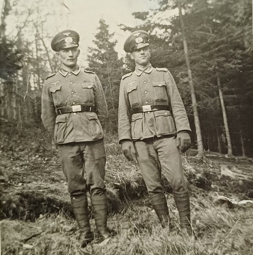 Zwei soldaten stehen - zwei,