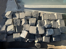 Schönes historisches Natursteinplaster / Pflaster in anthrazit