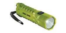 PELI LED-Taschenlampe 3315Z0 138 lm Handschlaufe 3 x AA Mignonzellen 146 m