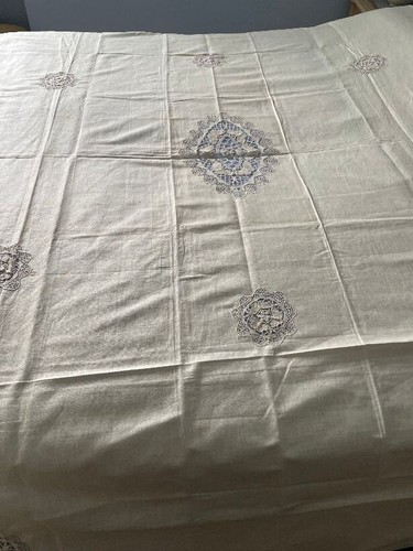 Tischdecke mit servietten - tischdecke,