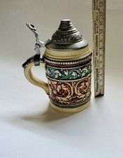 Alter, kleiner Bierkrug, mit Zinndeckel. Unbeschädigt.