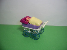 Playmobil Puppenhaus: Nostalgie Kinderwagen  mit Baby aus Set 5510 Rosa Serie (B