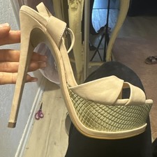 Pumps 40 Nude Buffalo NP 120€