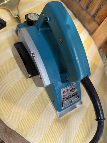 Makita 1923 elektrohobel - makita,