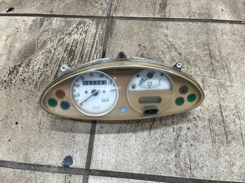 Vespa et4 m04 - tacho, tachometer