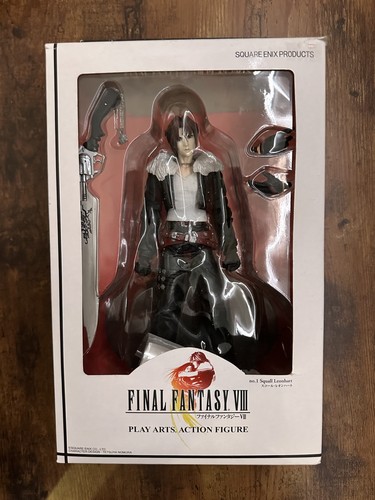 Squall leonhart play arts - squall,