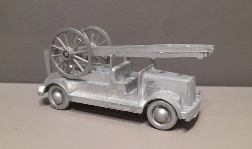 Vintage spielzeug feuerwehr - vintage,