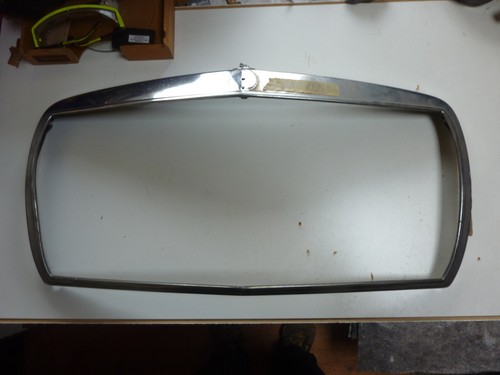 Mercedes w123 kühlergrill - mercedes,