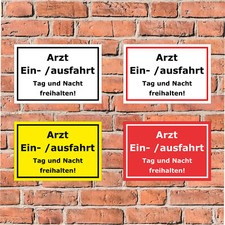 Schild arzt ein und - schild, ausfahrt