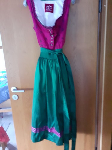 Schickes dirndl von edel - schickes,