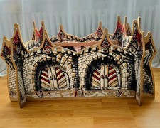 Seltene, handbemalte Holz-Ritterburg – massiv & detailreich – altes Sammlerstück