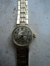 Alte russische Damen Armbanduhr der Marke " CHAIKA "( ЧАЙКА )