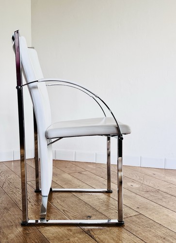 Von postmoderne stühle - 2,