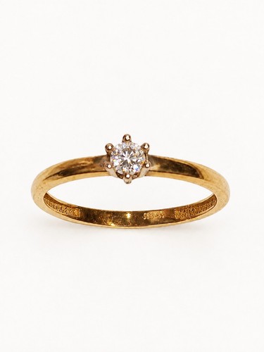 Solitär ring aus 333er gelb - aus,