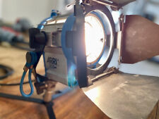 ARRI PLUS 300 W Fresnel Kunstlicht Stufenlinse
