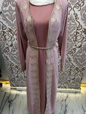  „Elegante Arabische Abaya
