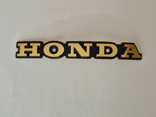 Honda CB750 Four K7+ K8+ P7 Tankemblem rechts OE Parts No. 8712140500 (1)