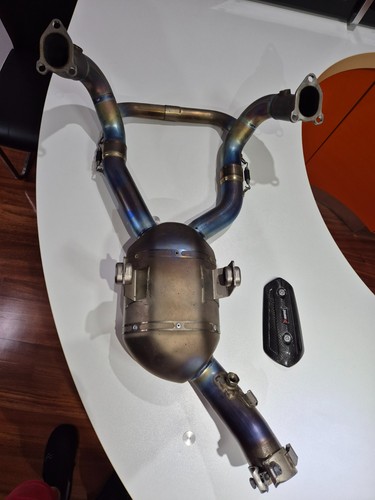 Auspuffkrümmer bmw 1300 gs - bmw, r