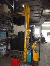 jungheinrich ameise hubwagen 1.000 kg ladegerät  hubhöhe 2,80 m