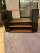 TV Rack Schwarz mit Rollen,