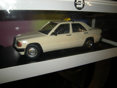 Triple9 mercedes benz 190 - 1:18,