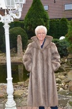 Nutria Pelzmantel kaum