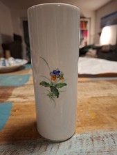 Wunderschöne Meissen Tisch-Vase mit viel Blumen und Gold 17cm