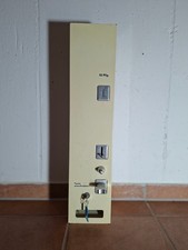 Alter Handtuch-Seifen-Automat