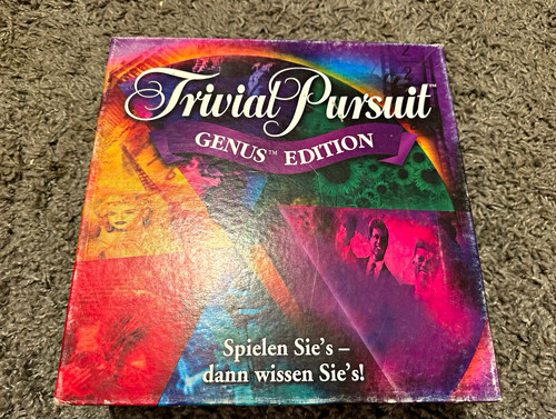 Hasbro trivial pursuit - pursuit, genus