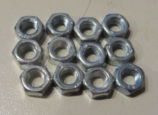 4 Sechskantmutter M5, verzinkt, SW 8mm