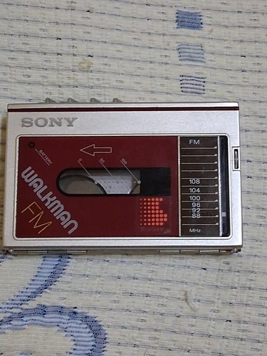 Walkman sony f10 funciona - ,