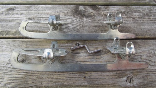 Alte schlittschuhe kufen - alte,