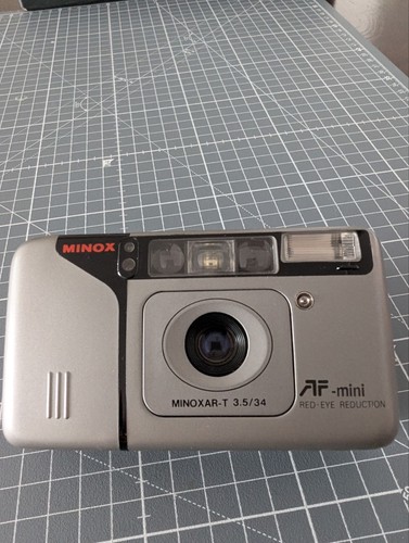 Compact point and - , shoot